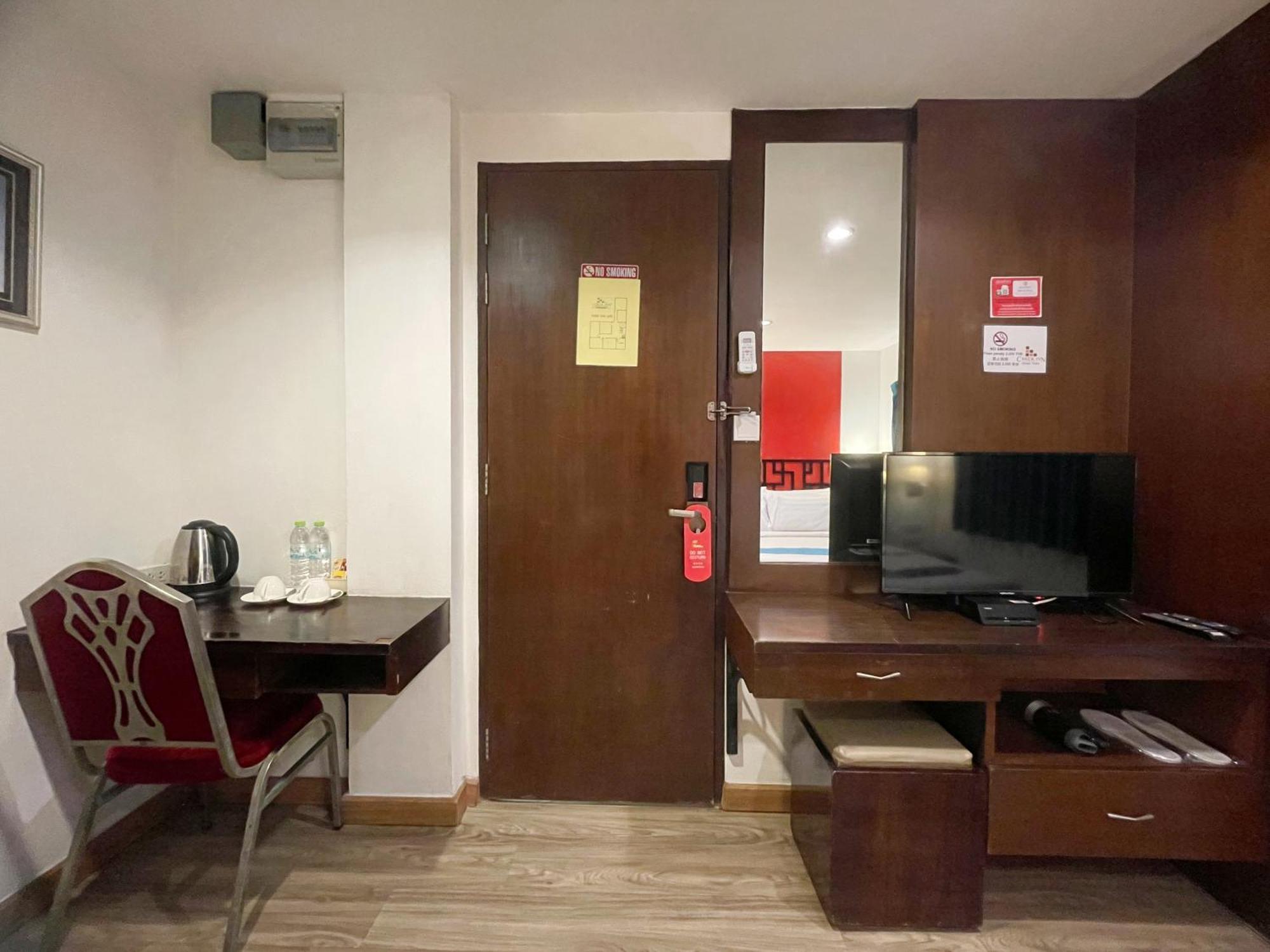 Hotel Arawana Express Chinatown Bangkok Exterior foto
